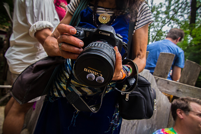 Saphir Lewis of Festival Fire at Oregon Country Fair by Wesley Wolfbear Pinkham, released under Creative Commons 4.0 BY-SA